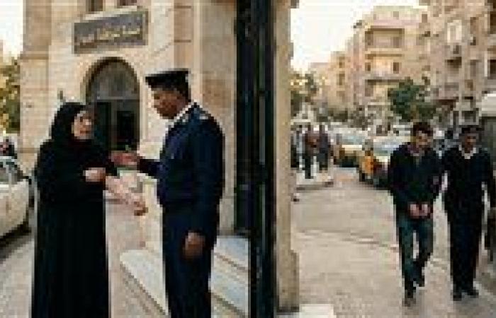 بالبلدي: شاب
      مستهتر
      يعتدي
      بالضرب
      على
      والدته..
      والأم
      تتوجه
      لقسم
      حلوان
      وتطلب
      النجدة