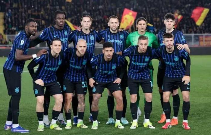 ستونز
      بديلا
      والحرس
      القديم
      يقود
      تشكيل
      إنتر
      أمام
      مونزا
      في
      الدوري
      الإيطالي