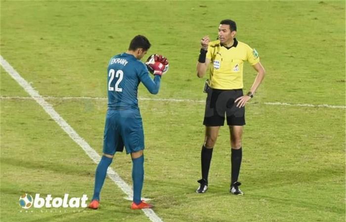 بالبلدي : جهاد
      جريشة:
      الأهلي
      لا
      يستحق
      ركلة
      جزاء
      أمام
      الشرقية
      إنبي..
      والحكم
      ارتكب
      خطأ