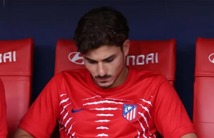 بالبلدي : أتلتيكو
      مدريد
      لـ
      برشلونة:
      تصرفنا
      مع
      ألفاريز
      يضع
      الجميع
      في
      مكانه
      المناسب
