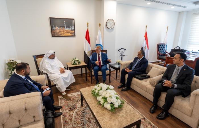 بالبلدي : مصر
      وأدنوك
      للحفر
      تبحثان
      شراكة
      لتوسيع
      برنامج
      الحفر..
      خطة
      لزيادة
      الآبار
      البرية
      والبحرية
      خلال
      5
      سنوات