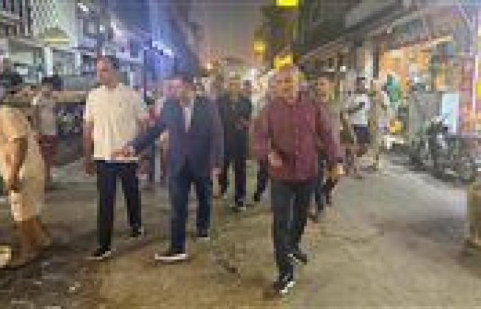 بالبلدي: جولة
      مسائية
      لمحافظ
      دمياط
      برأس
      البر
      لرصد
      الإشغالات
      ومتابعة
      الخدمات
      للزائرين