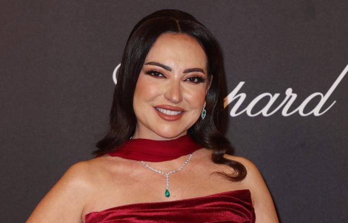 بالبلدي: سوريا.. أمل عرفة وعبدالمنعم عمايري يحتفلان بتخرج ابنتهما سلمى