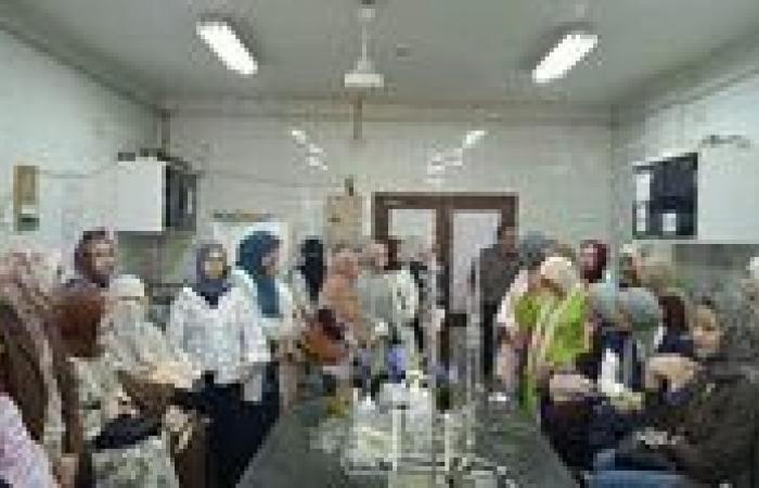 بالبلدي: الزراعة:
      بحوث
      تكنولوجيا
      الأغذية"
      يواصل
      تدريب
      طلاب
      الجامعات
      لتأهيلهم
      لسوق
      العمل