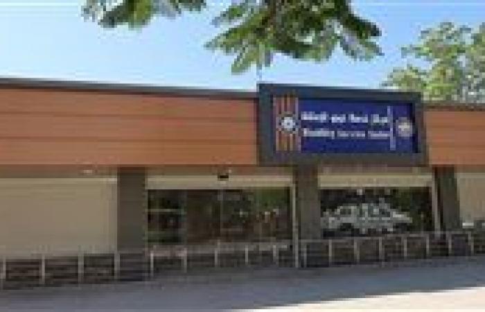 بالبلدي: رئيس
      جامعة
      المنيا
      يتفقد
      انتهاء
      اعمال
      التطوير
      الشامل
      لمركز
      خدمة
      ذوي
      الإعاقة