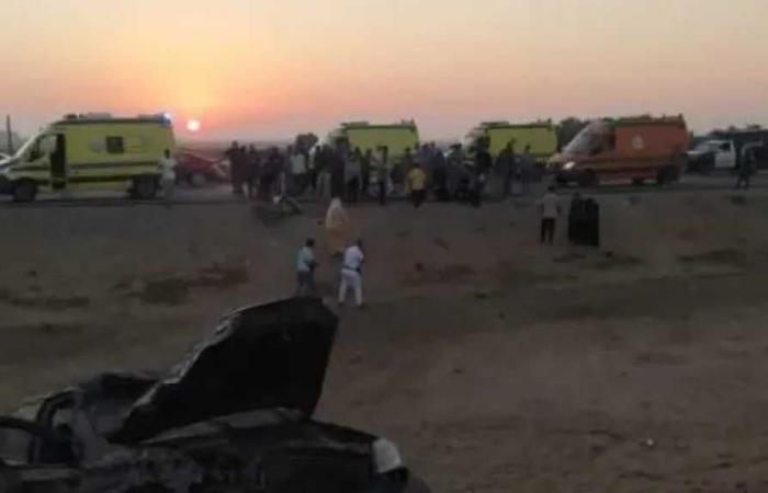 الصحة
      تكشف
      الحصيلة
      النهائية
      لحادث
      الدواويس..
      25
      مصابًا
      ونقل
      18
      للمستشفى