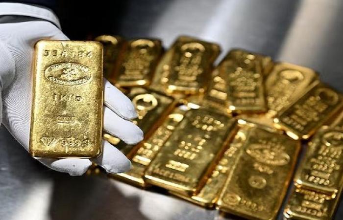 بالبلدي : الذهب
      يستقر
      بعد
      بلوغه
      ذروة
      أكثر
      من
      3
      أشهر
      وسط
      ترقب
      لبيانات
      التضخم
      الأمريكية
