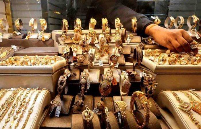 بالبلدي: سعر
      الذهب
      اليوم
      الثلاثاء
      25
      أغسطس
      2026
      في
      مصر..
      عيار
      21
      والجنيه
      الذهب