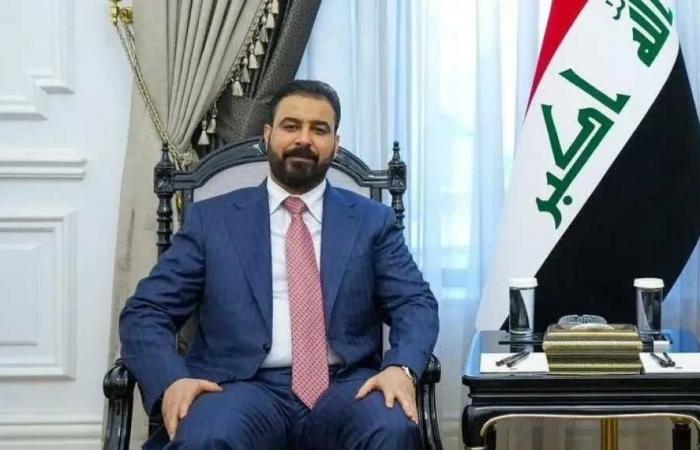 رئيس
      وزراء
      العراق
      يتلقى
      دعوة
      جديدة
      لزيارة
      الرياض
      بعد
      الضربات
      الأمريكية
      السعودية