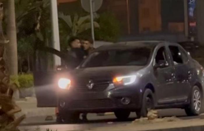 بالبلدي : سيارة
      بدون
      أرقام
      تخطف
      فتاة
      في
      الشيخ
      زايد
      ومناشدات
      للداخلية..
      ما
      القصة؟