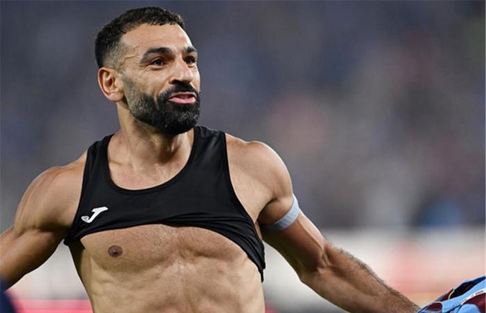 بالبلدي : صلاح
      يرفض
      عرضًا
      مغريًا
      للرحيل
      عن
      طرابزون..
      ويوجه
      طلبًا
      لـ
      رامي
      عباس