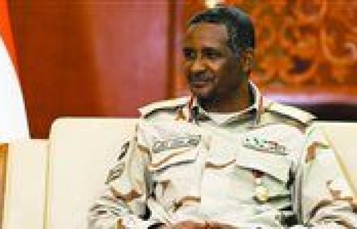 بالبلدي: حميدتي
      يلغي
      الهياكل
      الإدارية
      للدعم
      السريع
      في
      5
      ولايات
      سودانية
      بقرار
      جديد