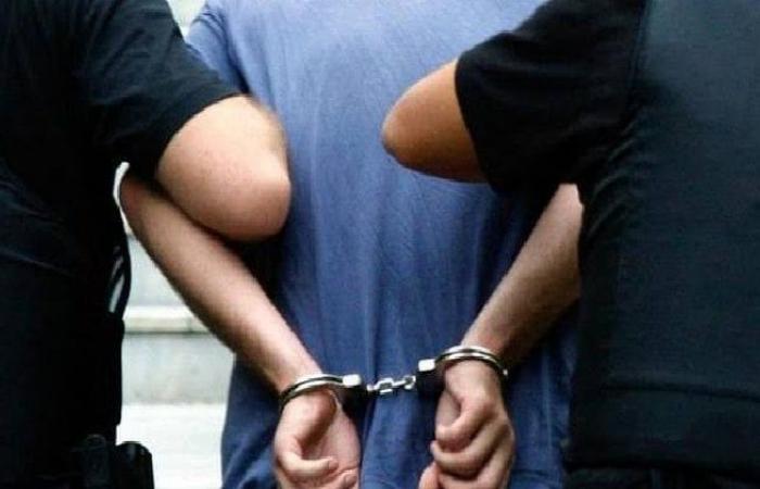 بالبلدي : مشاجرة
      زوجية
      في
      الشارع..
      الداخلية
      تكشف
      حقيقة
      فيديو
      متداول
      بكفر
      الشيخ