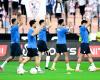 بالبلدي : مران
      الزمالك
      |
      تقسيمة
      فنية
      بين
      اللاعبين
      وتدريبات
      بدنية