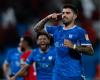 بالبلدي : فيديو
      |
      الهلال
      يهزم
      الرائد
      بثنائية
      ويتأهل
      إلى
      دور
      الـ
      16
      من
      كأس
      خادم
      الحرمين
      الشريفين