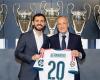 بالبلدي : بعد
      برناردو
      سيلفا..
      ريال
      مدريد
      يقدم
      لاعبًا
      جديدًا