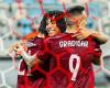 بالبلدي : فيديو
      |
      سيراميكا
      كليوباترا
      يخطف
      فوزًا
      قاتلًا
      من
      زد
      في
      الدوري
      المصري