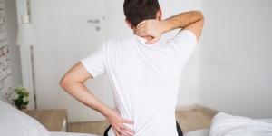 بالبلدي : ما هو سبب ألم الظهر عند التنفس؟ وما هو علاجه؟