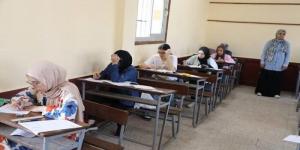 بالبلدي : متحدث
التعليم:
لجان
الوزارة
أكدت
صحة
نتائج
طلاب
مدرسة
فاقوس
بعد
مراجعة
شاملة