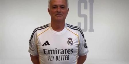 بالبلدي : ظهر
      بالذكاء
      الإصطناعي..
      مورينيو
      لم
      يصور
      فيديو
      إعلانه
      مدربًا
      لـ
      ريال
      مدريد