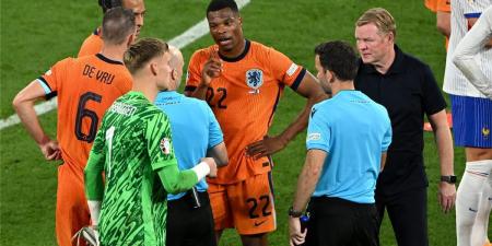 بالبلدي : كومان
      يعلق
      على
      صفقة
      ريال
      مدريد
      الجديدة:
      كنت
      أتمنى
      انتقاله
      إلى
      برشلونة