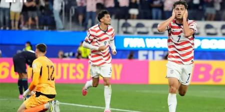 بالبلدي : فيديو
|
أمريكا
تبدأ
رحلتها
في
كأس
العالم
برباعية
أمام
باراجواي
