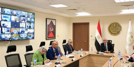 بالبلدي : عاجل..
      تفاصيل
      اجتماع
      وزير
      التعليم
      مع
      مديري
      المديريات
      لمتابعة
      الاستعدادات
      النهائية
      لامتحانات
      الثانوية
      العامة