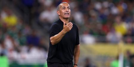 بالبلدي: أسرع إقالات المونديال.. إقالة المدير الفني لمنتخب تونس بعد خماسية السويد
