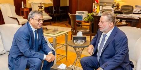 محافظ
البنك
المركزي
المصري
يبحث
مع
نظيره
التونسي
أوجه
التعاون
المشترك
بين
الجانبين