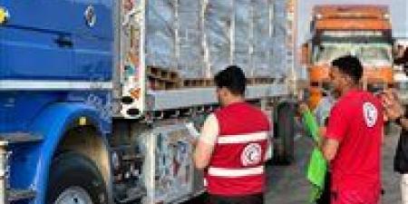 بالبلدي: الهلال
الأحمر
المصري
يطلق
قافلة
«زاد
العزة
214»
محملة
بأكثر
من
2100
طن
مساعدات
لغزة
