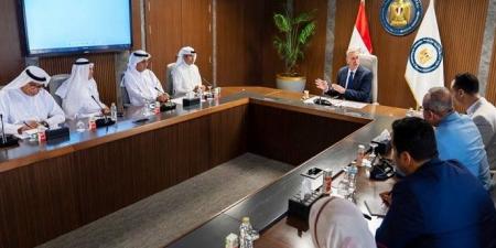 بالبلدي : ستثمارات
      إماراتية
      جديدة
      في
      البترول
      المصري..
      إينوك
      ودراجون
      أويل
      تبحثان
      التوسع
      في
      الوقود
      والطاقة