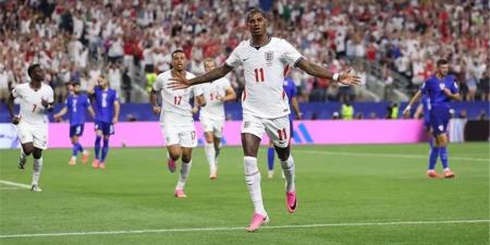 بالبلدي : فيديو
|
بعد
مباراة
ماراثونية..
إنجلترا
تستعيد
هيبتها
برباعية
أمام
كرواتيا
في
كأس
العالم