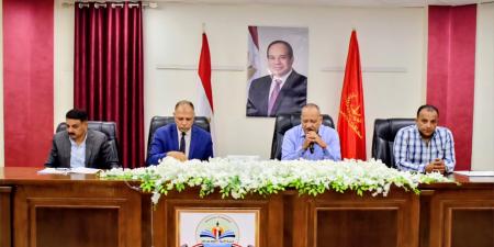 بالبلدي : رئيس
امتحانات
الثانوية
العامة:
نظام
المجمعات
سيحول
دون
وقوع
أي
مخالفة