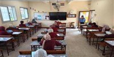 بالبلدي : الثانوية
العامة
2026..
انطلاق
الامتحانات
بالمواد
خارج
المجموع
غدا