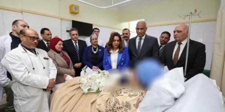 في
لفتة
إنسانية..
قيادات
الدولة
تزور
مهندسة
كفر
الشيخ
المصابة
أثناء
تنفيذ
إزالة
وتؤكد
دعمها
الكامل