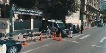 بالبلدي : انتشار
      أمني
      مكثف
      ومنع
      تجمعات
      أولياء
      الأمور
      بمحيط
      لجان
      الثانوية
      العامة
      2026