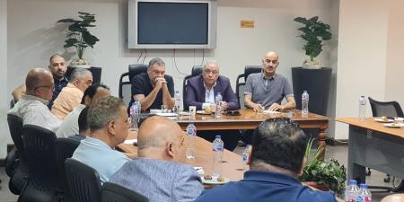 بالبلدي: لجنة
السياحة
الدينية
بغرفة
الشركات
تبحث
استعدادات
موسم
العمرة
الجديد
وتكثف
مكافحة
السماسرة
والكيانات
الوهمية