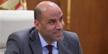 بالبلدي: وزير
      العمل
      يوجه
      بمتابعة
      حادث
      عمال
      مطروح
      وسرعة
      صرف
      الإعانات
      للمستحقين