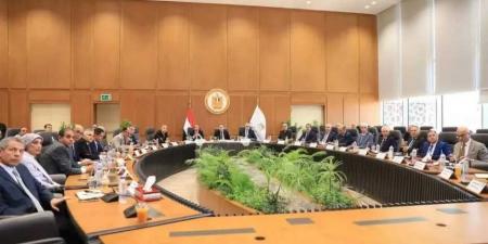 وزير
      التعليم
      العالي
      يوجه
      بتفعيل
      دور
      الجامعات
      في
      المبادرة
      الوطنية
      للمشروعات
      الخضراء
      الذكية
