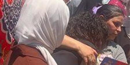 بالبلدي: أمهات
      مصر:
      امتحان
      العربى
      يحتاج
      وقت
      أطول..
      النحو
      والنصوص
      فوق
      مستوى
      الطالب
      المتوسط