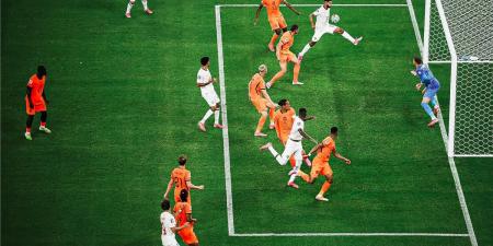 بالبلدي : رجل
      مباراة
      المغرب
      وهولندا
      في
      كأس
      العالم