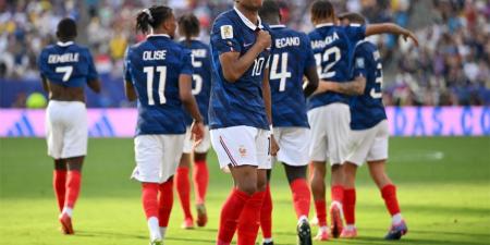 بالبلدي : فيديو
|
مبابي
يُجبر
ديشامب
على
الانحناء
له
في
مباراة
فرنسا
والسويد
بـ
كأس
العالم