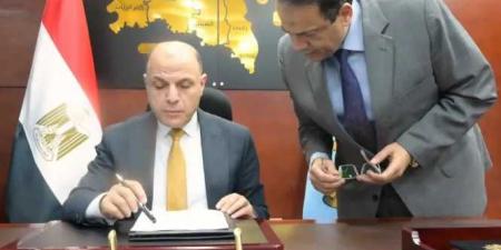 محافظ
الغربية
يعتمد
تنسيق
القبول
بالصف
الأول
الثانوي
العام
والفني
للعام
الدراسي
2026/2027