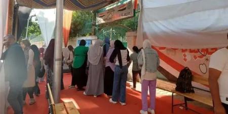 حالة
ولادة
داخل
لجنة
ثانوية
عامة
بالدقي
أثناء
امتحان
اللغة
الإنجليزية