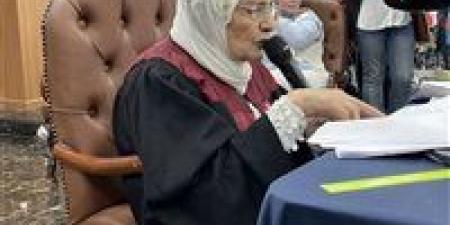 بالبلدي : وزير
الأوقاف
يشيد
بالدكتورة
آمال
إسماعيل
بعد
حصولها
على
الدكتوراه
في
سن
الـ83
ويقرر
تكريمها