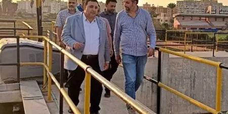 رئيس
شركة
المياه
بالبحيرة
يوجه
بسرعة
تنفيذ
10
آبار
ارتوازية
بكوم
حمادة