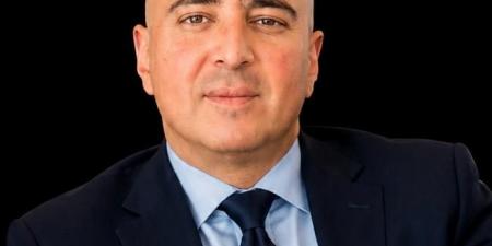 بالبلدي : حاتم
عادل
مديرا
تنفيذيًا
لشركة
«روشن
مصر
للتطوير
العقاري»
بخبرة
تتجاوز
20
عامًا
بالسوق
المصري