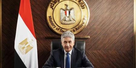 وزير
السياحة:
معاقبة
66
شركة
سياحية
بسبب
مخالفات
موسم
العمرة
الماضي