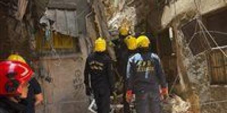 بالبلدي: مصرع
شخص
في
انهيار
عقار
بمنطقة
الجمرك
بالإسكندرية