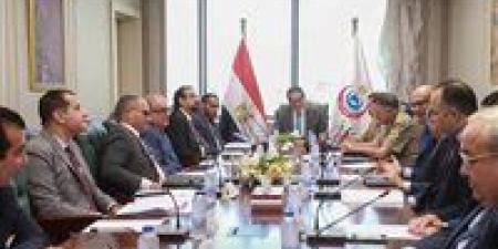 بالبلدي: وزير
الصحة
يترأس
اجتماع
صندوق
مواجهة
الطوارئ
الطبية